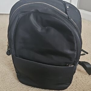 Lo & Sons Black Backpack